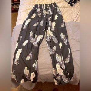 TEMU wide leg feather print pants